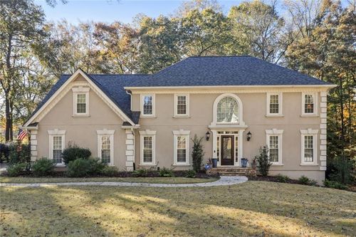 8800 Glen Ferry Dr, Johns Creek, GA, 30022-5371 | Card Image