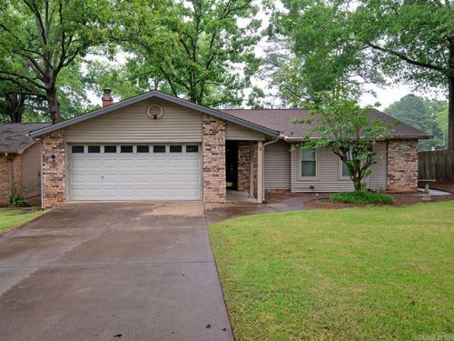2 Kingspark Dr, Maumelle, AR, 72113-6109 | Card Image