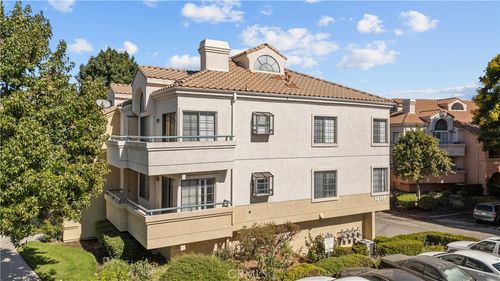 unit-413-18117 Erik Ct, Canyon Country, CA, 91387-4913 | Card Image