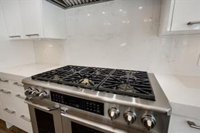 1427 4 St Nw, House detached with 7 bedrooms, 7 bathrooms and 4 parking in Calgary AB | Image 7