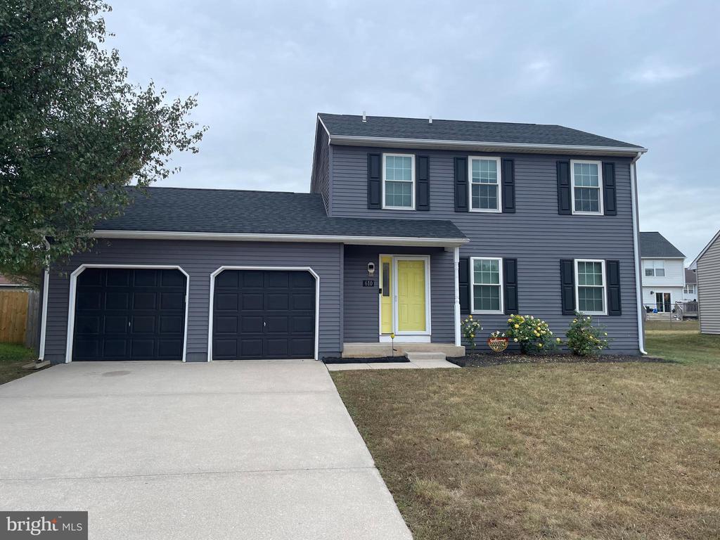 Country Path Dr, New Castle, DE 19720