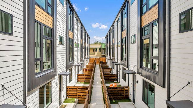 UNIT-106 - 3612 San Jacinto St, Condo with 2 bedrooms, 3 bathrooms and null parking in Dallas TX | Image 9