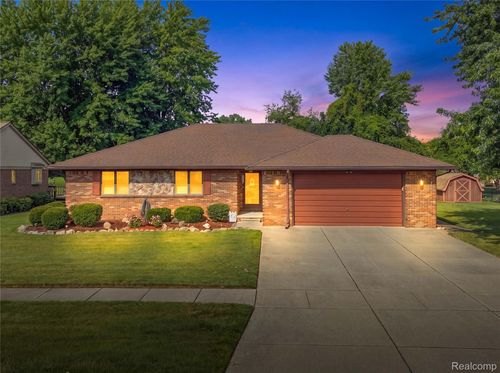 51957 N Adele Circle, Chesterfield Township, MI, 48047 | Card Image