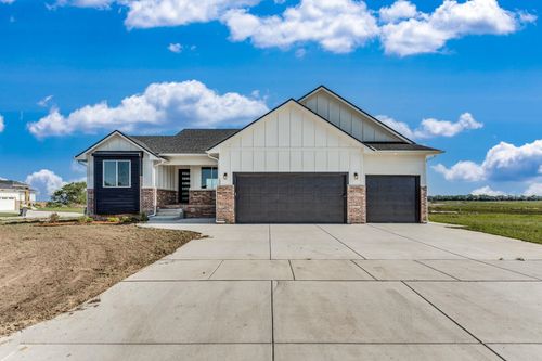 100 S Wellcrest Ct, Goddard, KS, 67052-9591 | Card Image