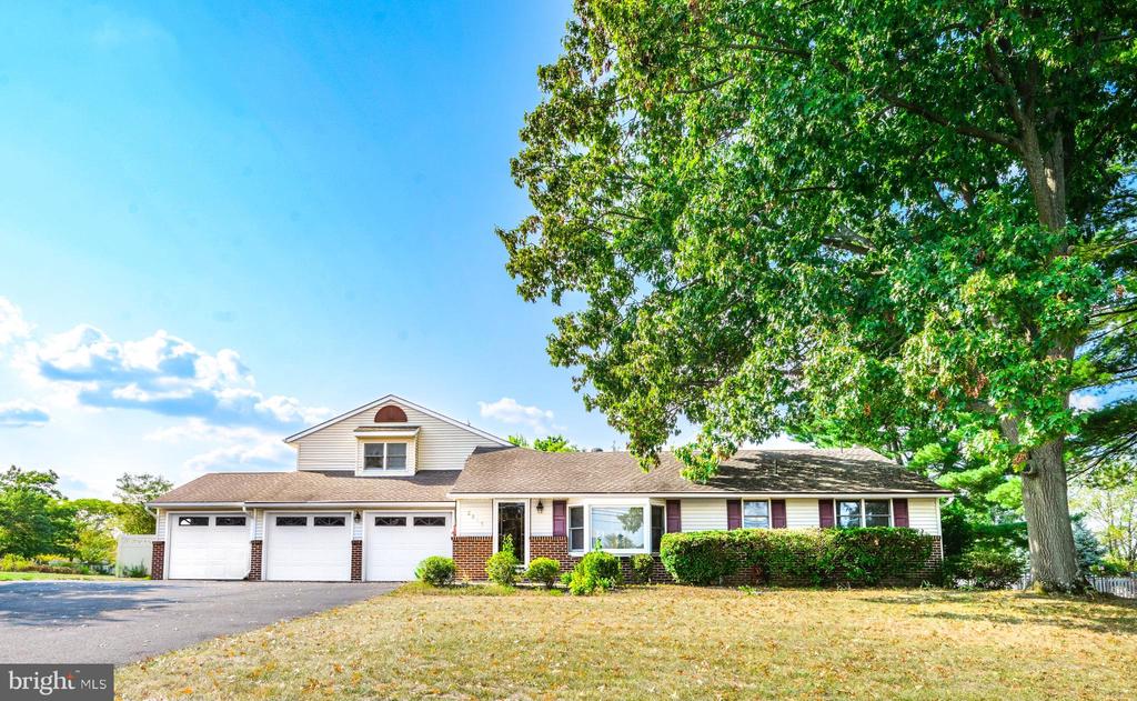 Reifsnyder Rd, Gilbertsville, PA 19525