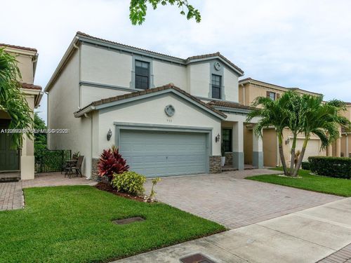 733-733 Ne 193rd Ter, Miami, FL, 33179-3983 | Card Image