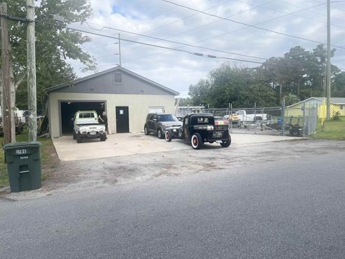 1008 1st Ave S, North Myrtle Beach, SC, 29582-3104 | Card Image