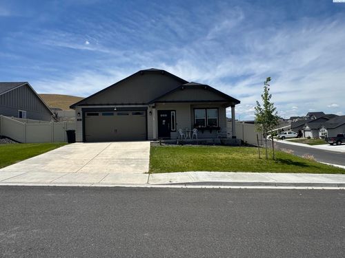 315 San Fernando Way, Prosser, WA, 99350-5710 | Card Image