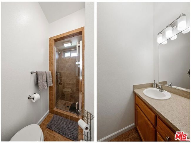 Upstairs Bathroom 4 | Image 37