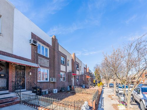 52 79 Street, New York, NY, 11373 | Card Image
