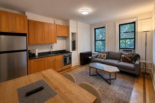 2-b-1-3 Minetta Street, New York City, NY, 10012 | Card Image