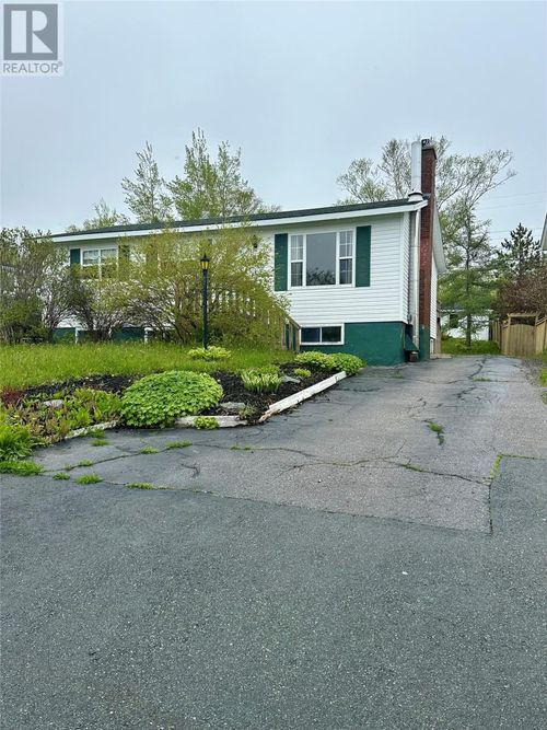 47 Heath Cres, Gander, NL, A1V1P9 | Card Image