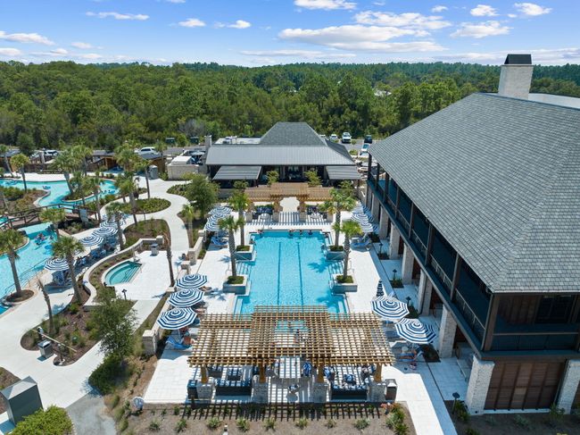 Aeiral_Watesrsound_Club_Adult_Pool | Image 6