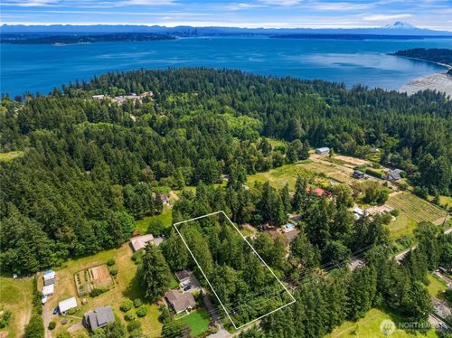 113 xx Madison Ave N, Bainbridge Island, WA, 98110 | Card Image