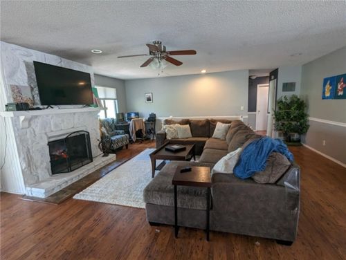 1 Stringer Ln, Bella Vista, AR, 72715-1611 | Card Image