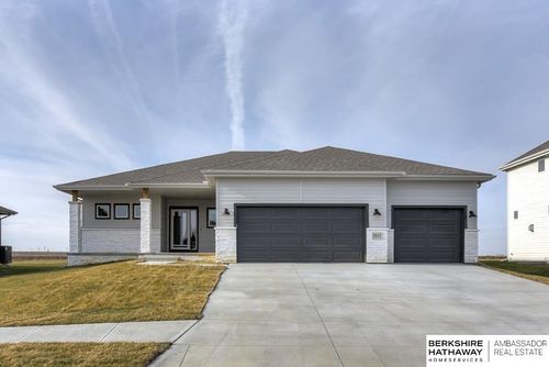 5415 N 190th Ave, Elkhorn, NE, 68022-5052 | Card Image