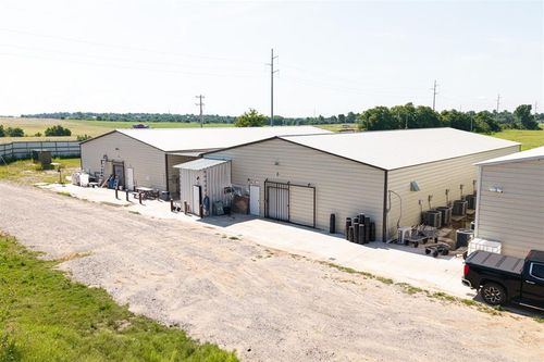2751 N Meridian Ave, Crescent, OK, 73028-3012 | Card Image