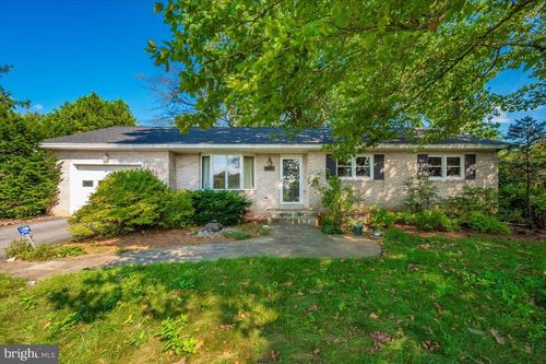 3901 Shadywood Ct, JEFFERSON, MD, 21755-8323 | Card Image