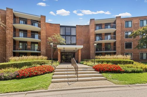 211b-1605 E Central Rd, Arlington Heights, IL, 60005-3337 | Card Image