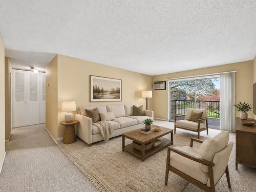 315-2800 Hillsboro Avenue N, New Hope, MN, 55427 | Card Image