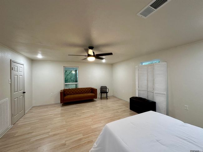 6935 Redwood Ln, House other with 3 bedrooms, 2 bathrooms and 2 parking in Jackson LA | Image 5