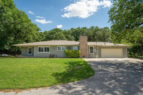 919 Old Justin Rd, Argyle, TX, 76226-3407 | Card Image