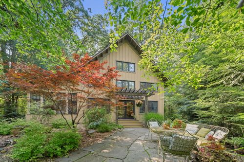 18 Walden Way, New Buffalo, MI, 49117-1789 | Card Image