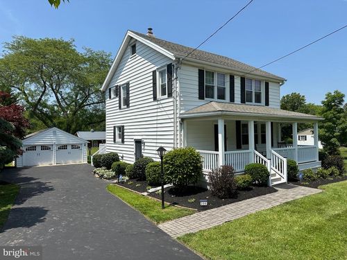 206 Chestnut Ln, NORTH WALES, PA, 19454-1304 | Card Image