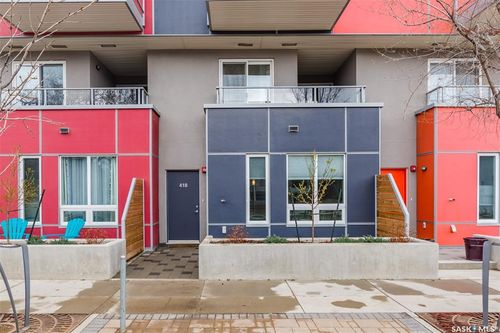 418 Av C S, Saskatoon, SK, S7M5N7 | Card Image