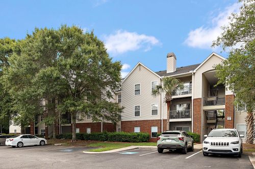 1900e-2011 N Highway 17, Mount Pleasant, SC, 29466-6840 | Card Image