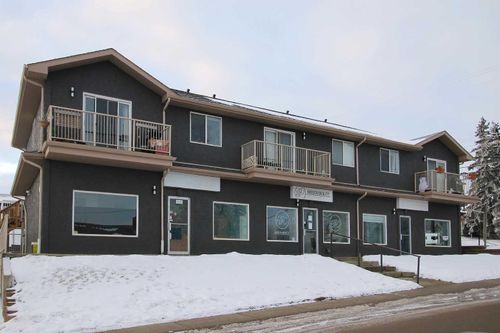 3-4920 45 Ave, Sylvan Lake, AB, T4S1J9 | Card Image