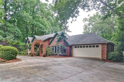 2341 Habersham Dr Sw, Marietta, GA, 30064-3805 | Card Image