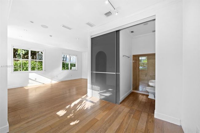 B - 464 Fernwood Rd, Townhouse with 3 bedrooms, 3 bathrooms and null parking in Key Biscayne FL | Image 7