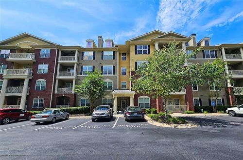 2110-3150 Woodwalk Dr, Atlanta, GA, 30339 | Card Image