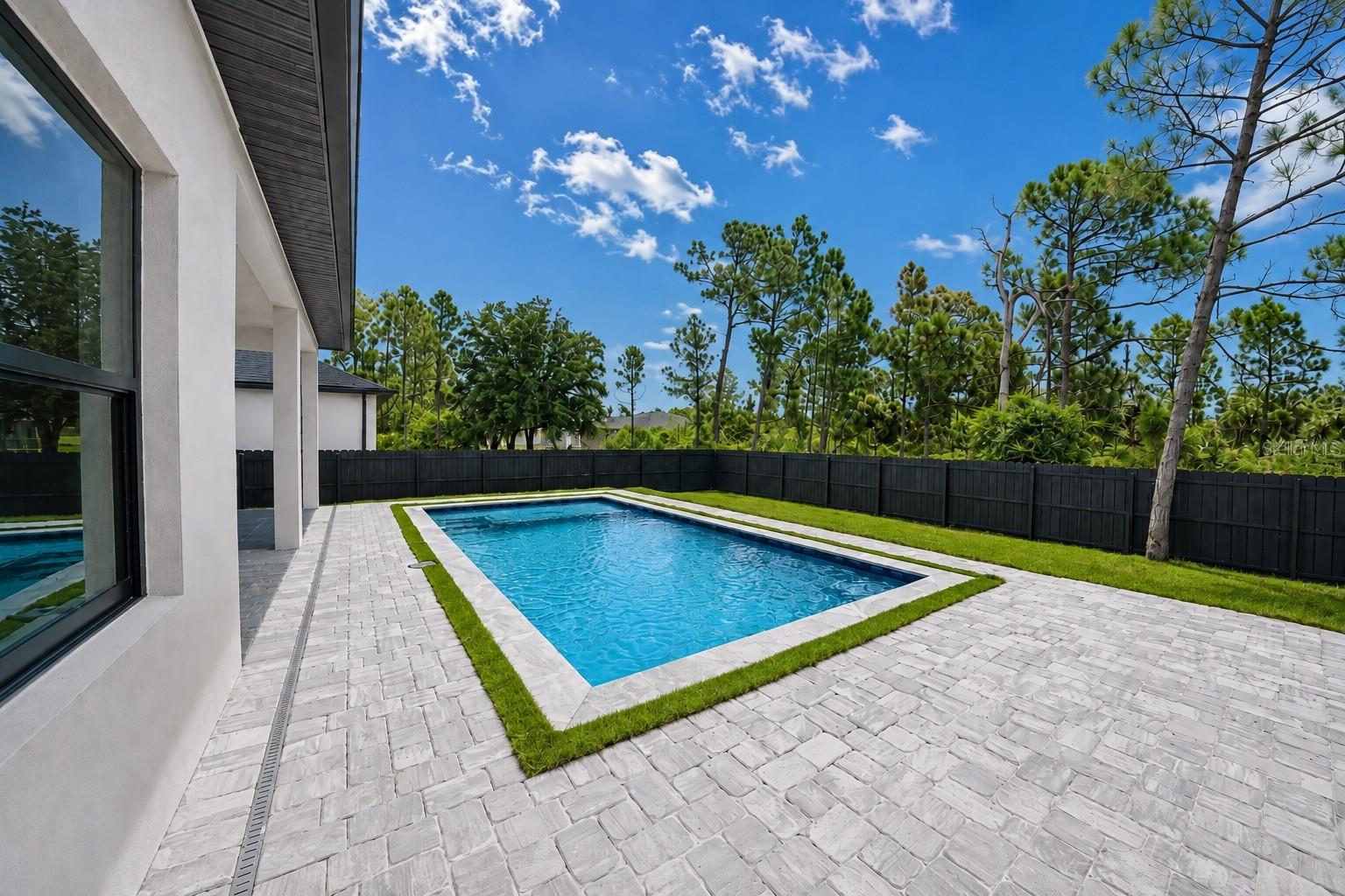 Residential in NORTH PORT 5