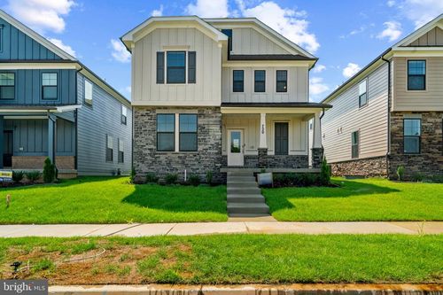 465 Hanson St, FREDERICK, MD, 21701-1252 | Card Image