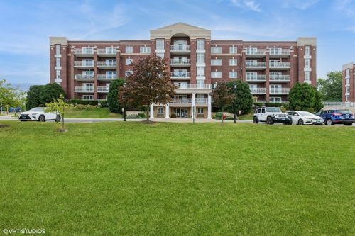 apt-209-7041 W Touhy Ave, Niles, IL, 60714-4397 | Card Image