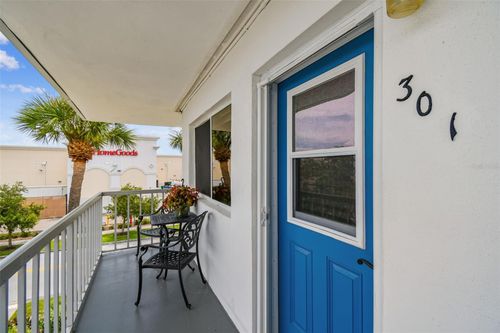 apt-301-8080 112th St, SEMINOLE, FL, 33772-4646 | Card Image