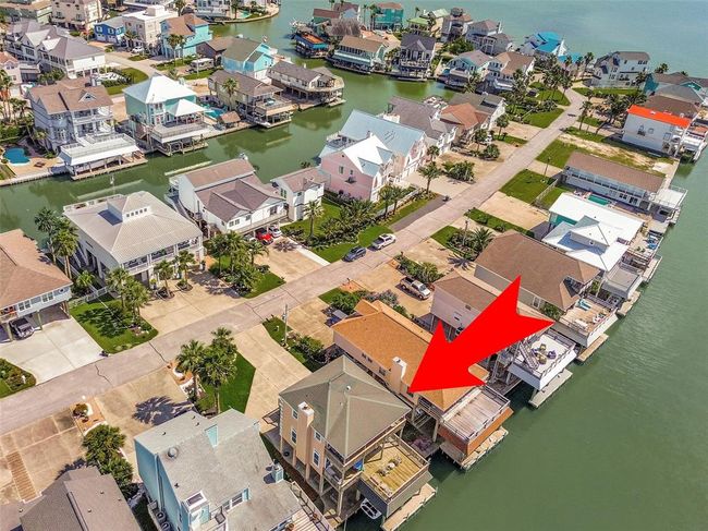 Ideal for boating, fishing, and enjoying the coast right from your backyard. | Image 41