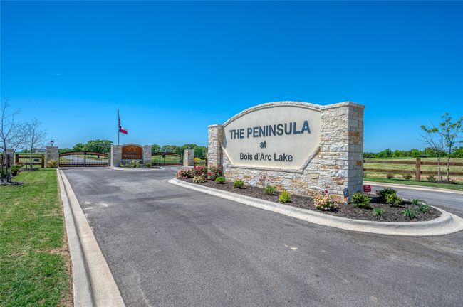 Community sign with fence and a gate | Image 5