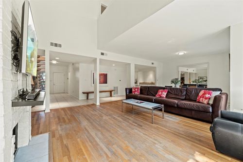 1503 Harold St, Houston, TX, 77006-3707 | Card Image