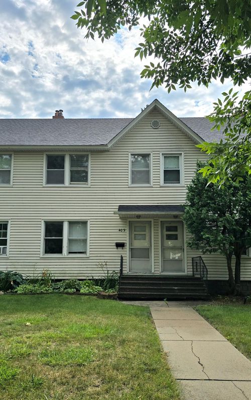 409 5th St, International Falls, MN, 56649-2401 | Card Image