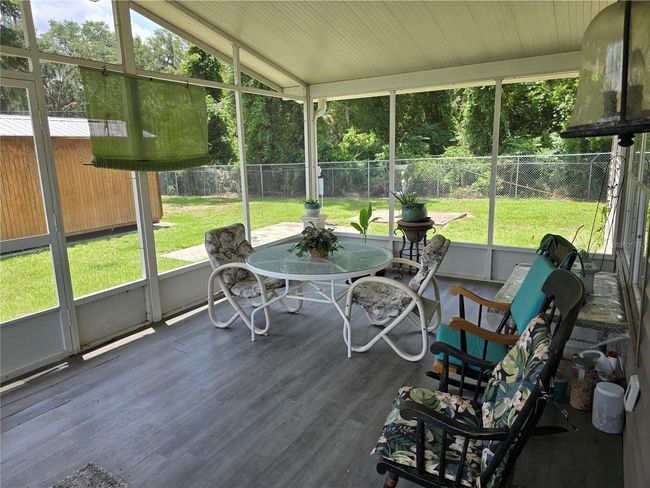 17172 Ne 37 Th Ave, House other with 3 bedrooms, 2 bathrooms and null parking in CITRA FL | Image 5