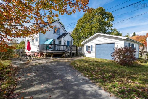 8 Church Dr, Lakeside, NS, B3T1B3 | Card Image