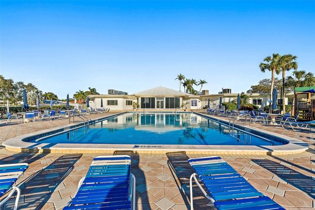 APT-508 - 10216 Regal Dr, Condo with 2 bedrooms, 2 bathrooms and null parking in LARGO FL | Image 34