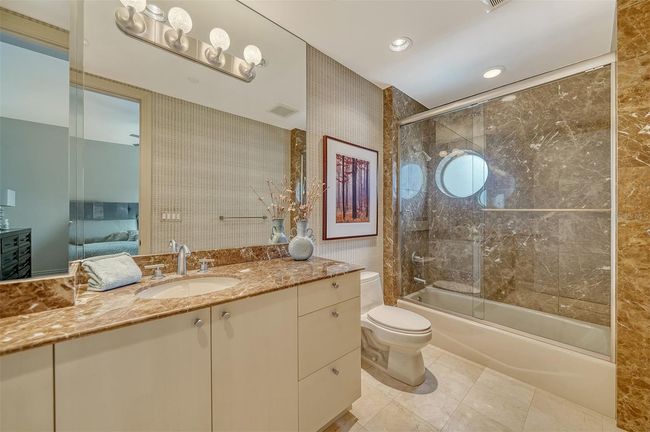 APT-801 - 990 Blvd Of The Arts, Condo with 3 bedrooms, 4 bathrooms and null parking in Sarasota FL | Image 23