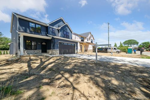 9453 Brookline Ave, Plymouth, MI, 48170-4015 | Card Image