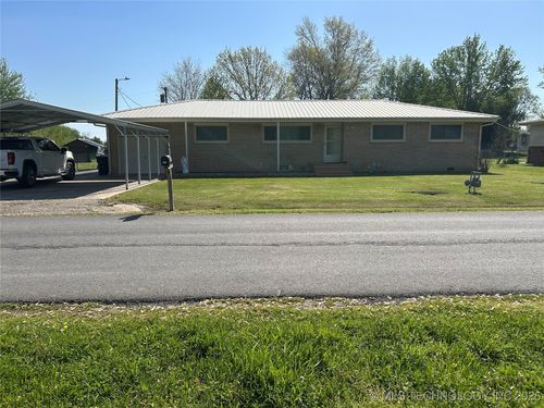 927 Presidents Dr, Warner, OK, 74469-2102 | Card Image