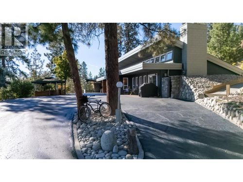 5290 Trepanier Bench Rd, Peachland, BC, V0H1X2 | Card Image