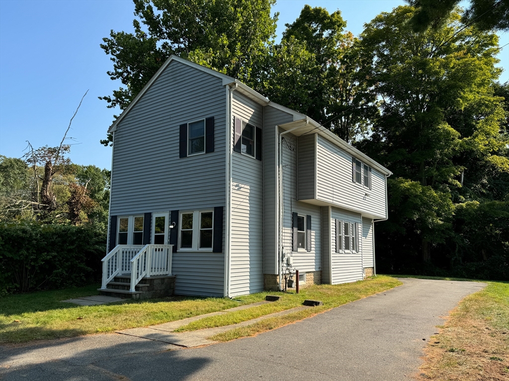 High St, Taunton, MA 02780